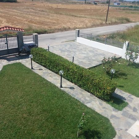 Irini'S Appartment Nea Koutali Екстериор снимка